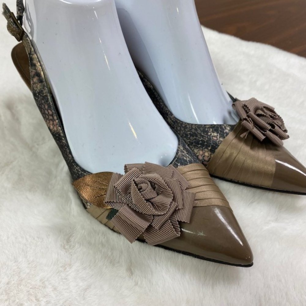 Beverly Feldman VINTAGE Patent Faux Snakeskin Rosette Slingback Heels, size 8.5 - Picture 5 of 16